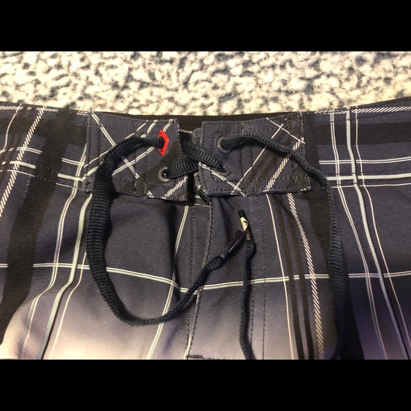 Men’s Quiksilver Cypher Board Shorts SZ 32 - Picture 4 of 13